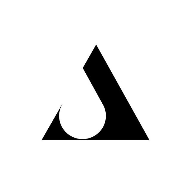 logobw-0623.jpg