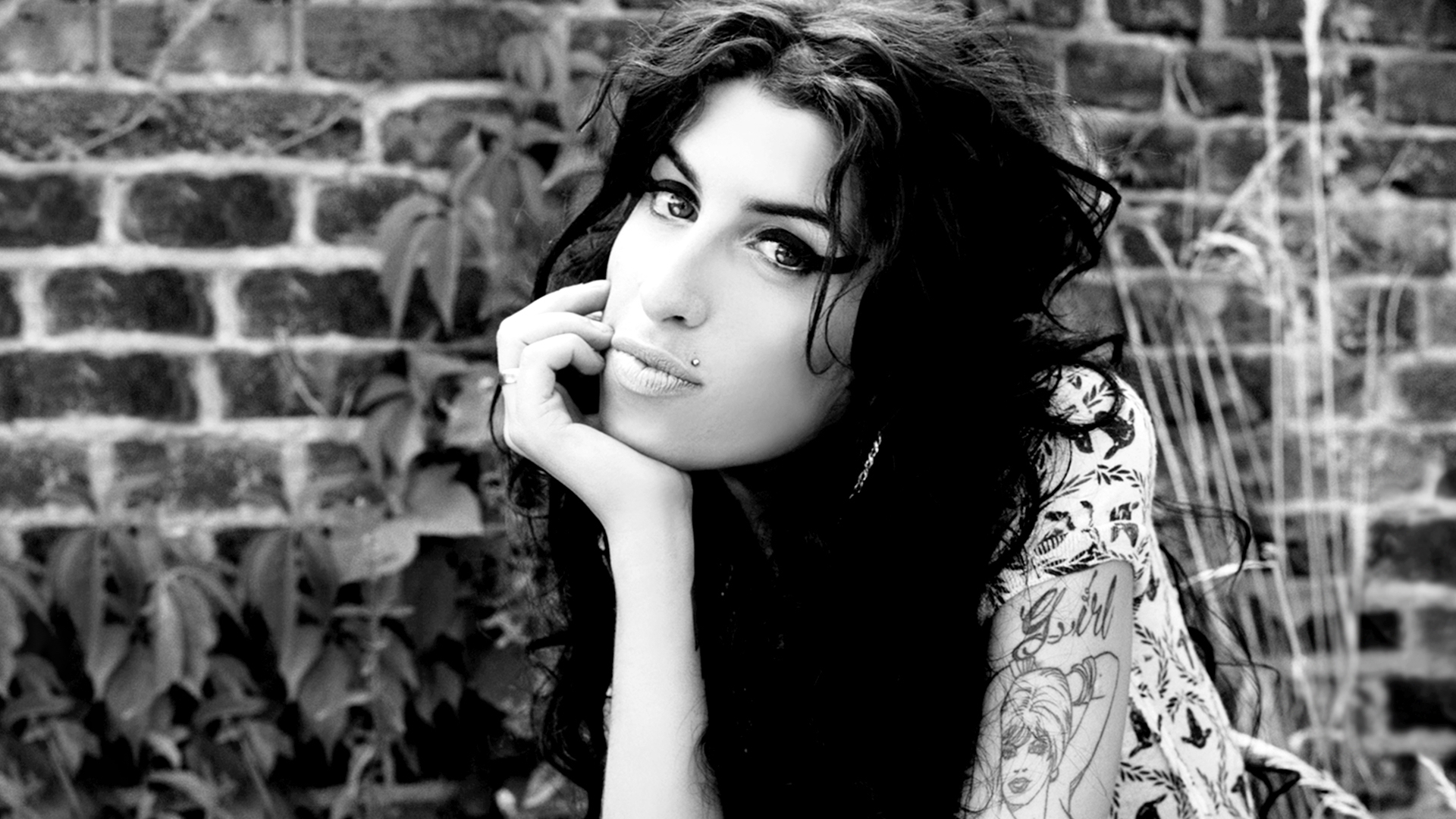 UMG_Web_CROP_FINAL_Amy_Winehouse2.jpg